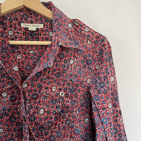 Banana Republic Red & Blue Geometric Print Button-Up Long Sleeve Shirt S cotton - Picture 2 of 9